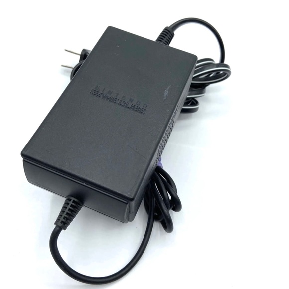 Genuine Nintendo Gameboy Cube Power Supply - Picture 2 of 2